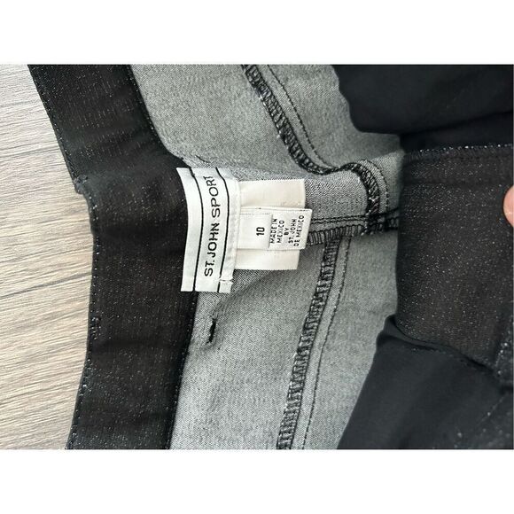 St. John Sport Black Straight Leg Jeans Size 10 Mature Quiet Luxury Capsule - Picture 16 of 16